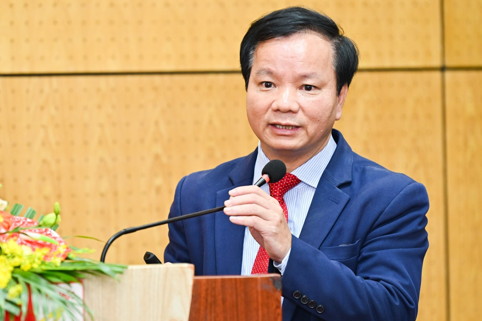 Đại học trả lương lên tới 200 triệu đồng để ‘hút’ nhân tài