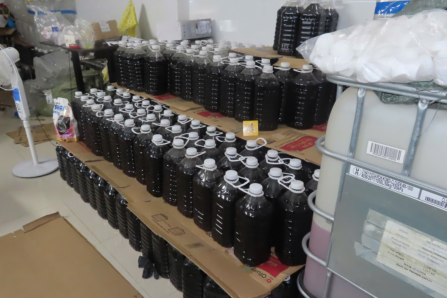 Danh tính đối tượng sản xuất hàng nghìn lít nước mắm giả