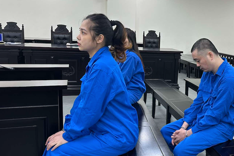 Sau tiếng hô của bạn gái, người đàn ông đoạt mạng nạn nhân bằng nhiều nhát dao