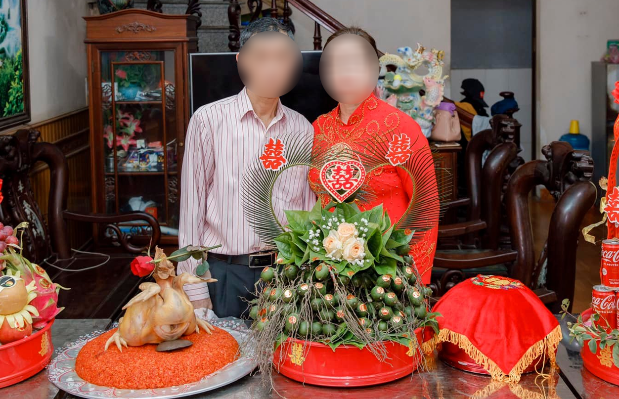 Thông gia nghèo đem sính lễ đi bán, cả họ xúc động khi biết lý do