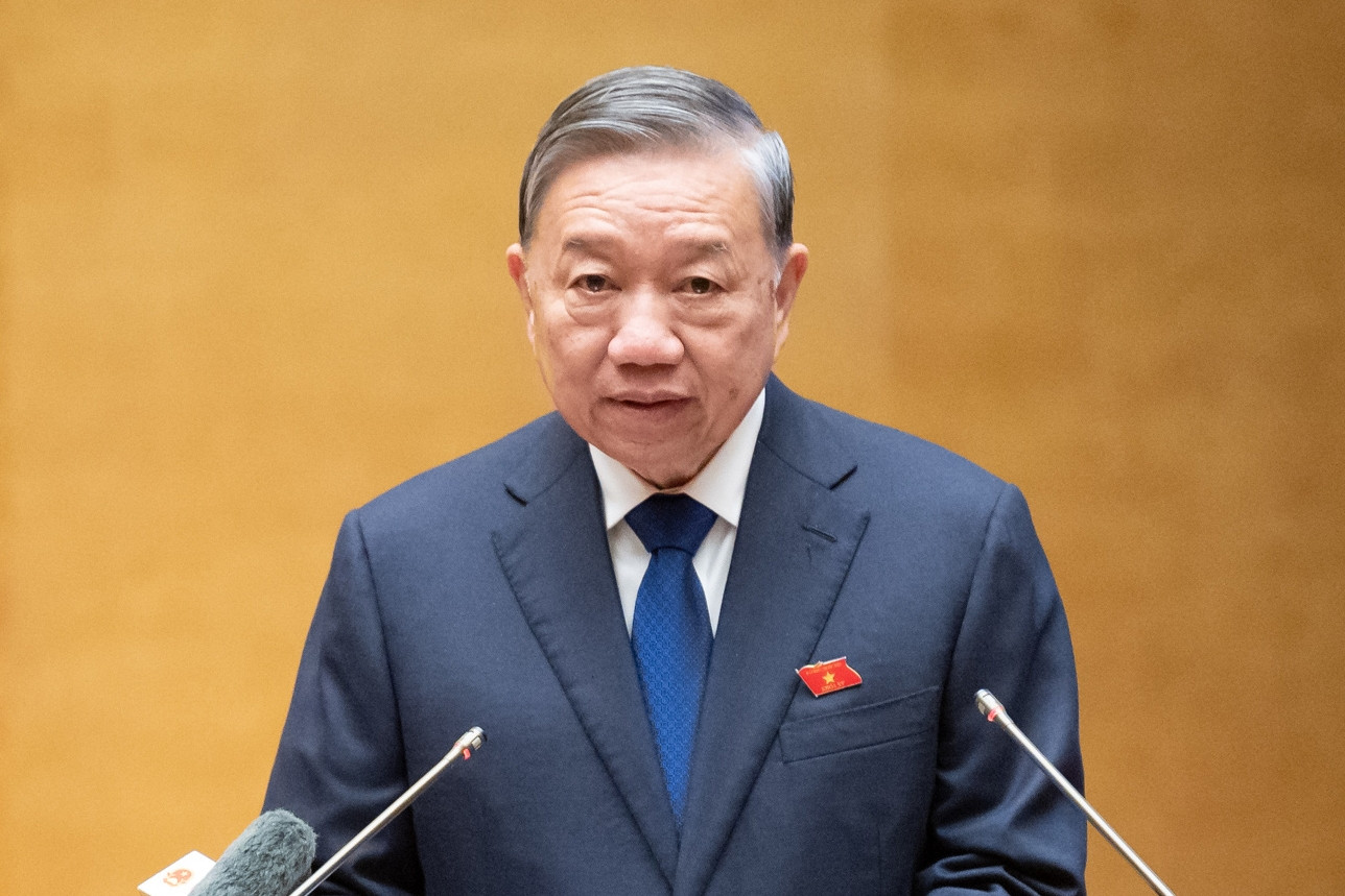 Tổng Bí thư: Đừng để tuyên bố tinh gọn bộ máy mà sinh thêm tầng nấc xin - cho ngoài thực tế