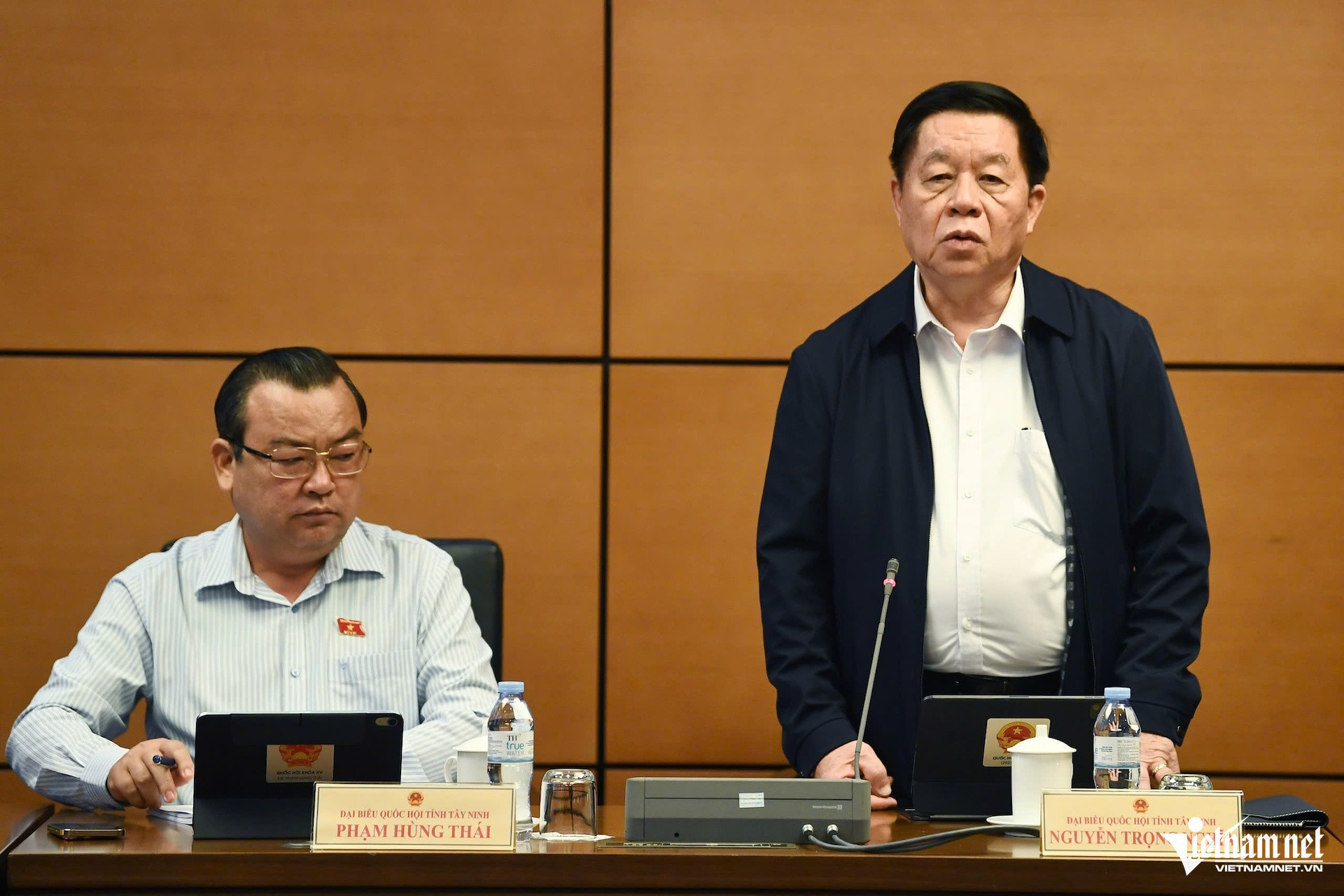 W-nguyen trong nghia.jpg