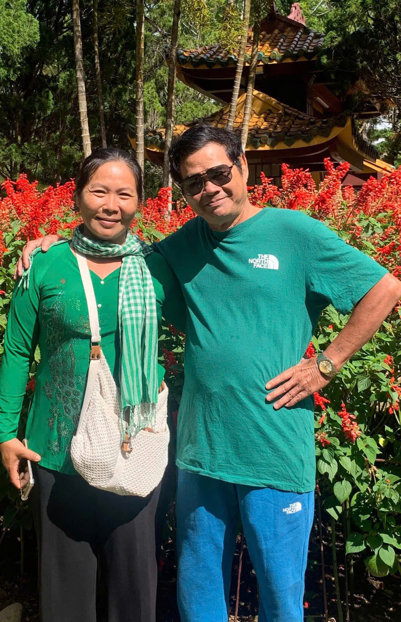 Gia đình nghệ sĩ Mai Trần