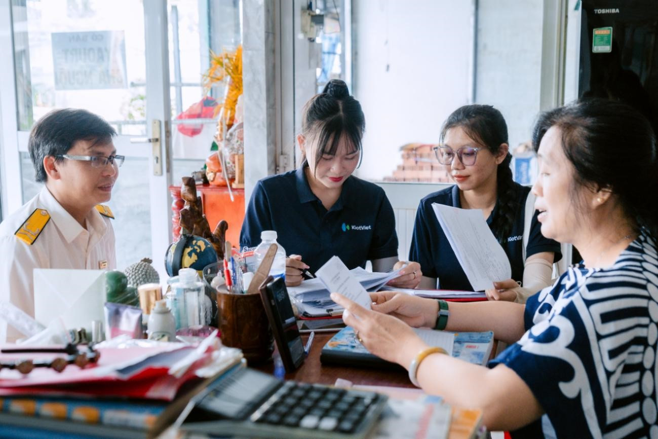 Thuế TP.HCM và KiotViet hợp tác hỗ trợ hộ kinh doanh chuyển đổi kê khai thuế