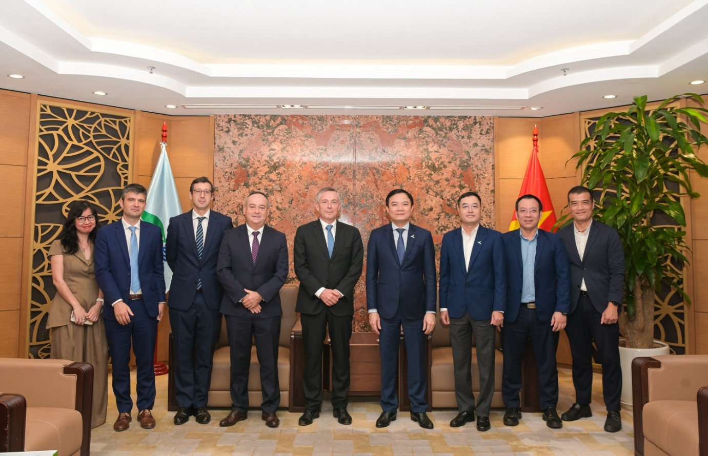 Petrovietnam và Perenco đẩy mạnh hợp tác trong lĩnh vực năng lượng