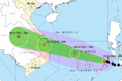 Bão Kalmaegi vào Biển Đông thành bão số 13, giật cấp 16 và tiếp tục mạnh thêm