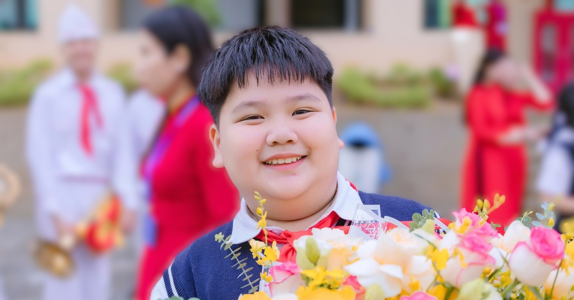 &amp;apos;Chiến Đo học dốt đều&amp;apos; trên phim, ngoài đời có thành tích đáng nể