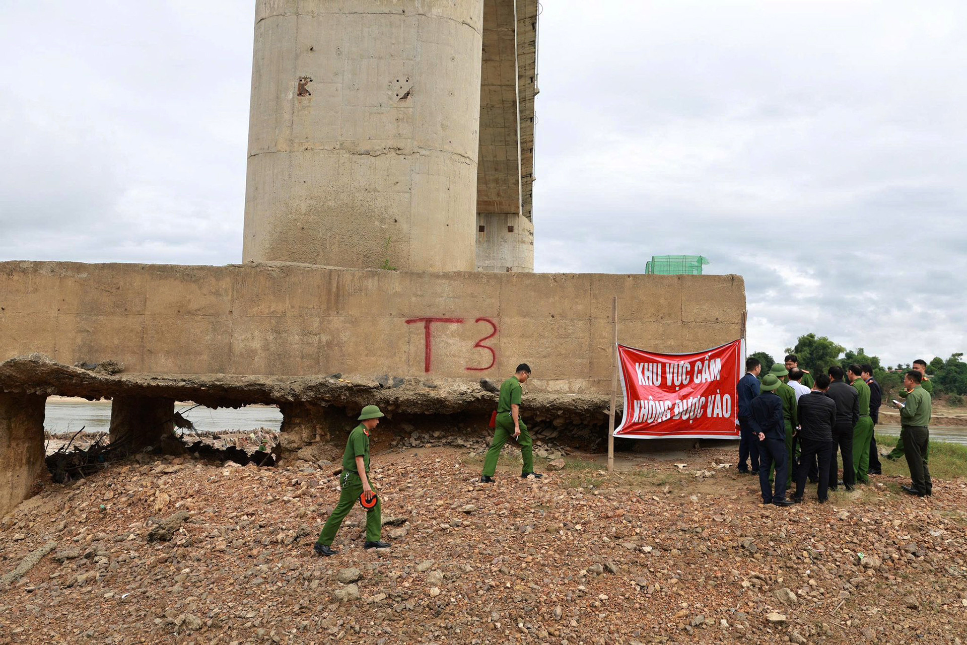 kt cau song lo 1.jpg