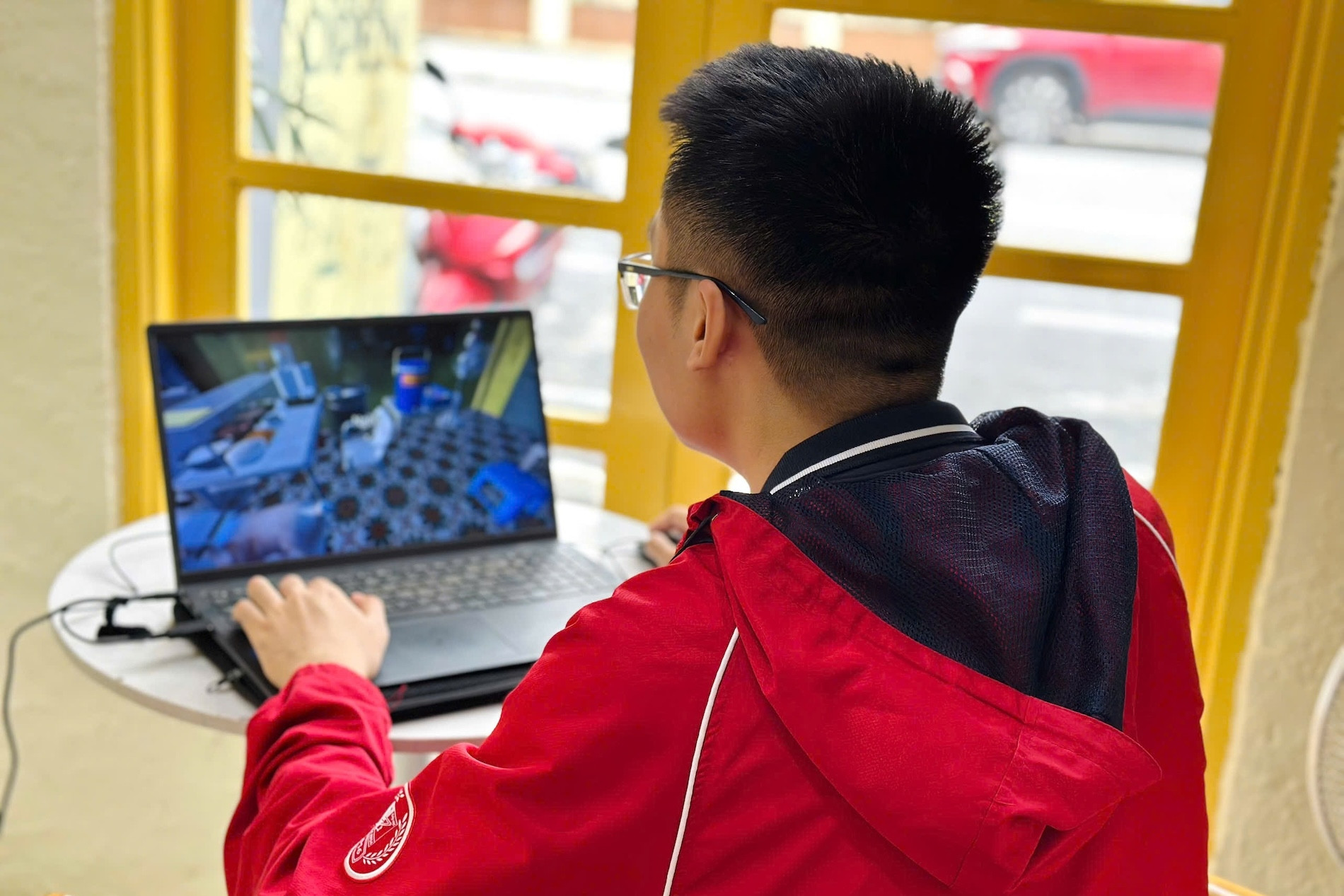 Nam sinh Bách khoa Hà Nội làm game ‘gây bão’ Phở Anh Hai