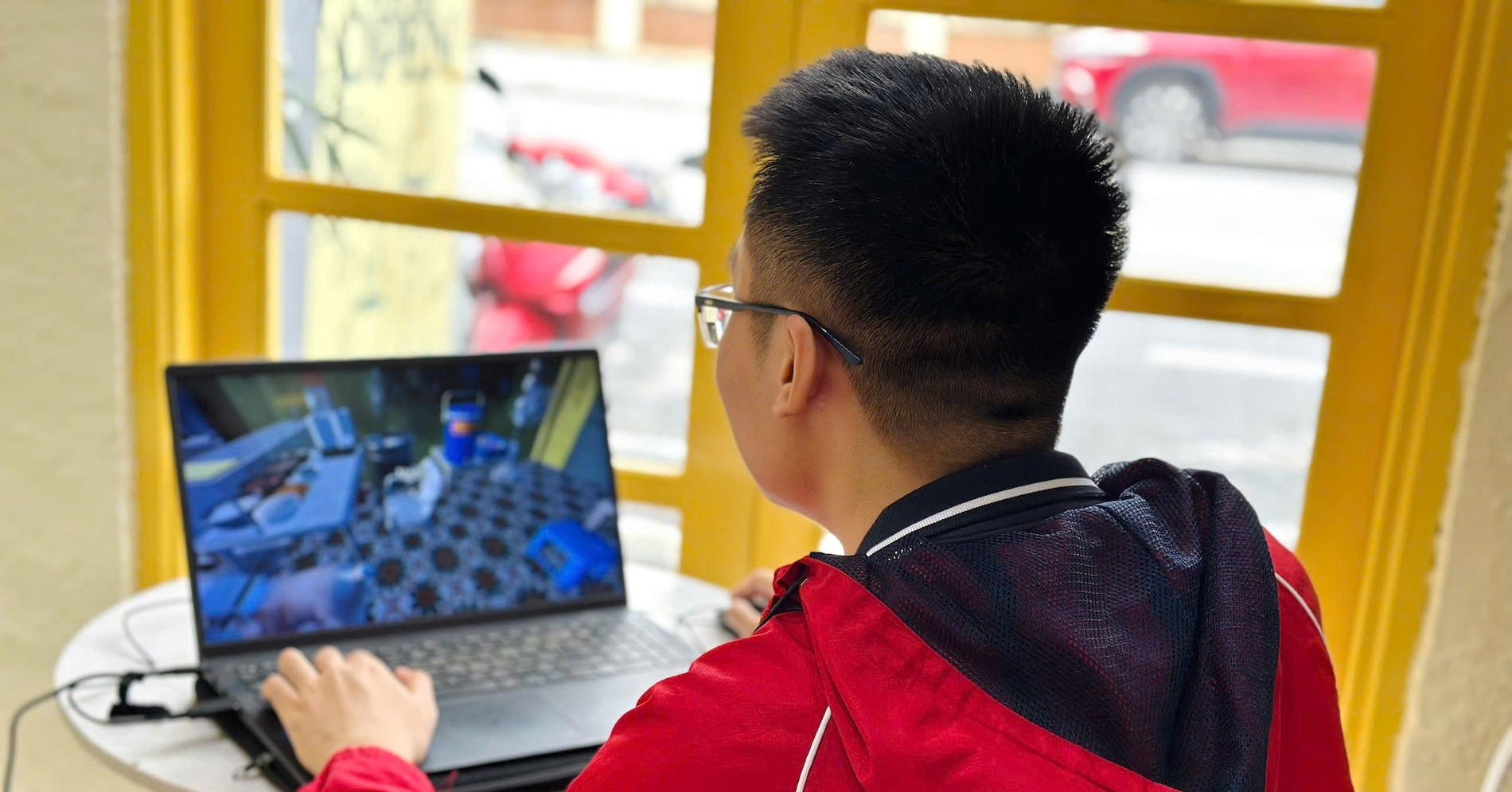 Nam sinh Bách khoa Hà Nội làm game ‘gây bão’ Phở Anh Hai