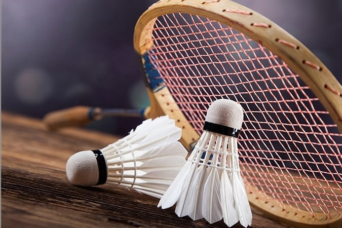 Người đàn ông đột ngột ngưng tim khi đang đánh cầu lông