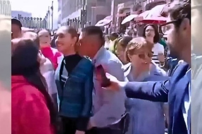 Nữ tổng thống Mexico bị quấy rối ngay giữa phố