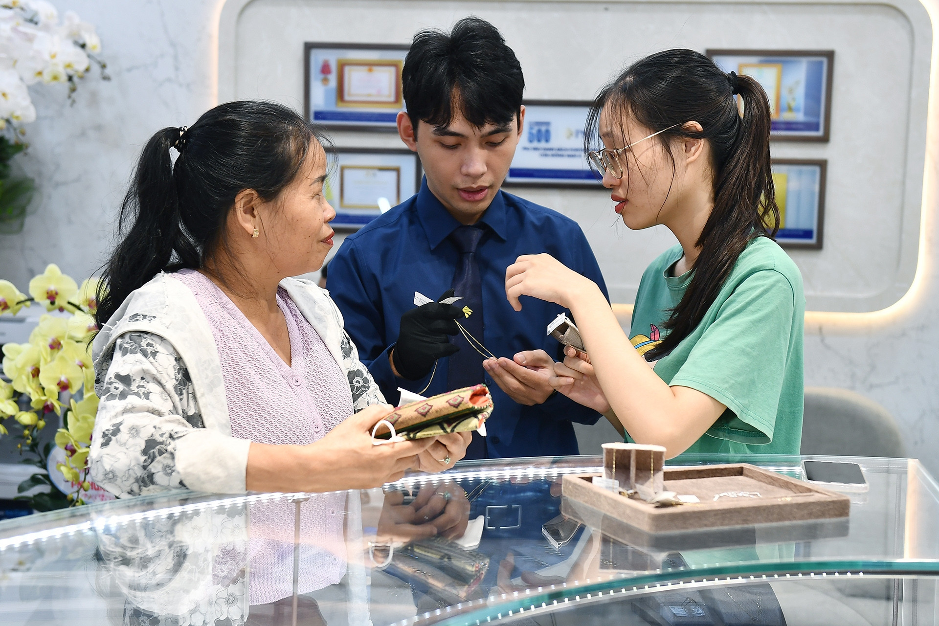 Sẽ đánh giá để cung ứng vàng ra thị trường và đưa ra giải pháp phù hợp