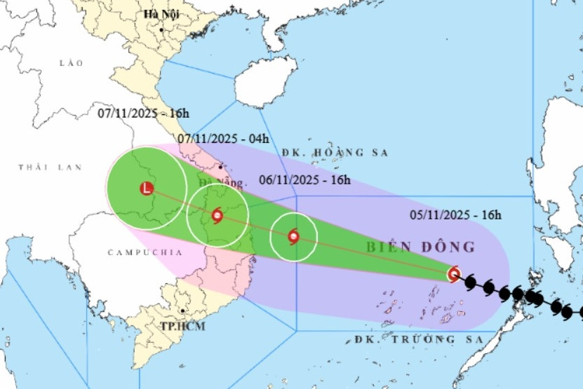 Tin mới nhất về bão số 13 Kalmaegi: Mạnh cấp 14, di chuyển nhanh hướng vào miền Trung