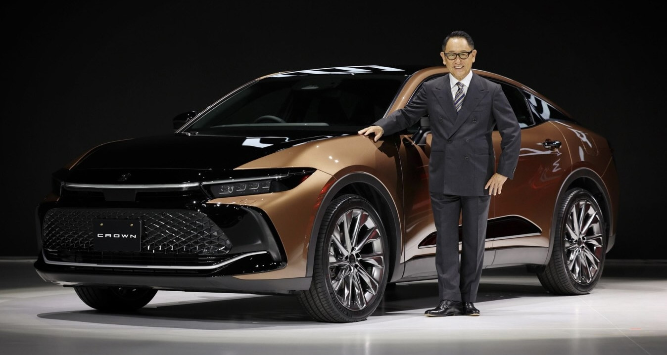 Toyota và BMW chứng minh ngành công nghiệp ô tô đã quá vội vàng với điện khí hóa