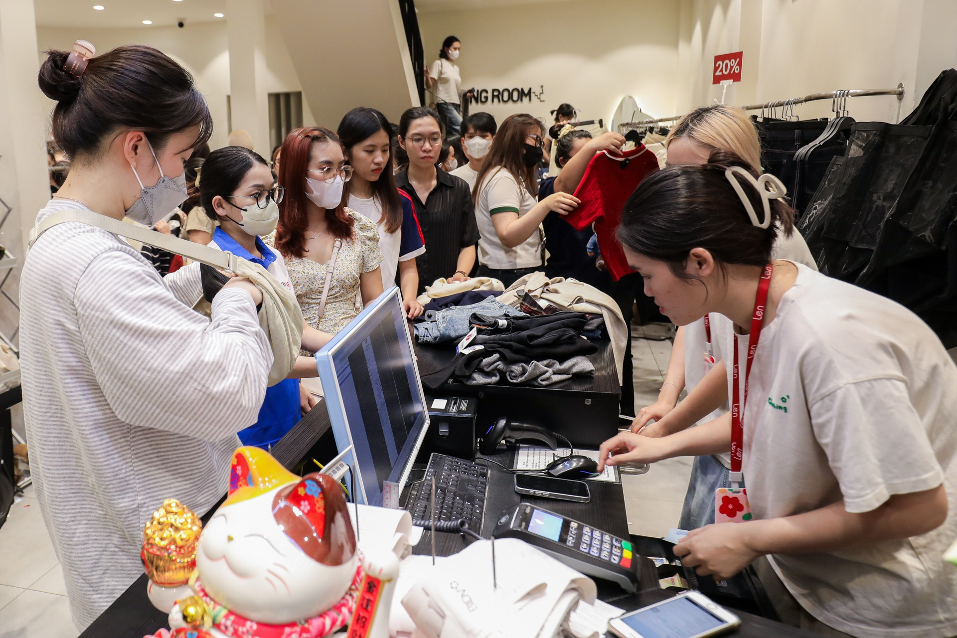 Xóa thuế khoán từ năm 2026, Bộ Tài chính đề nghị 'cầm tay chỉ việc’ cho hộ kinh doanh