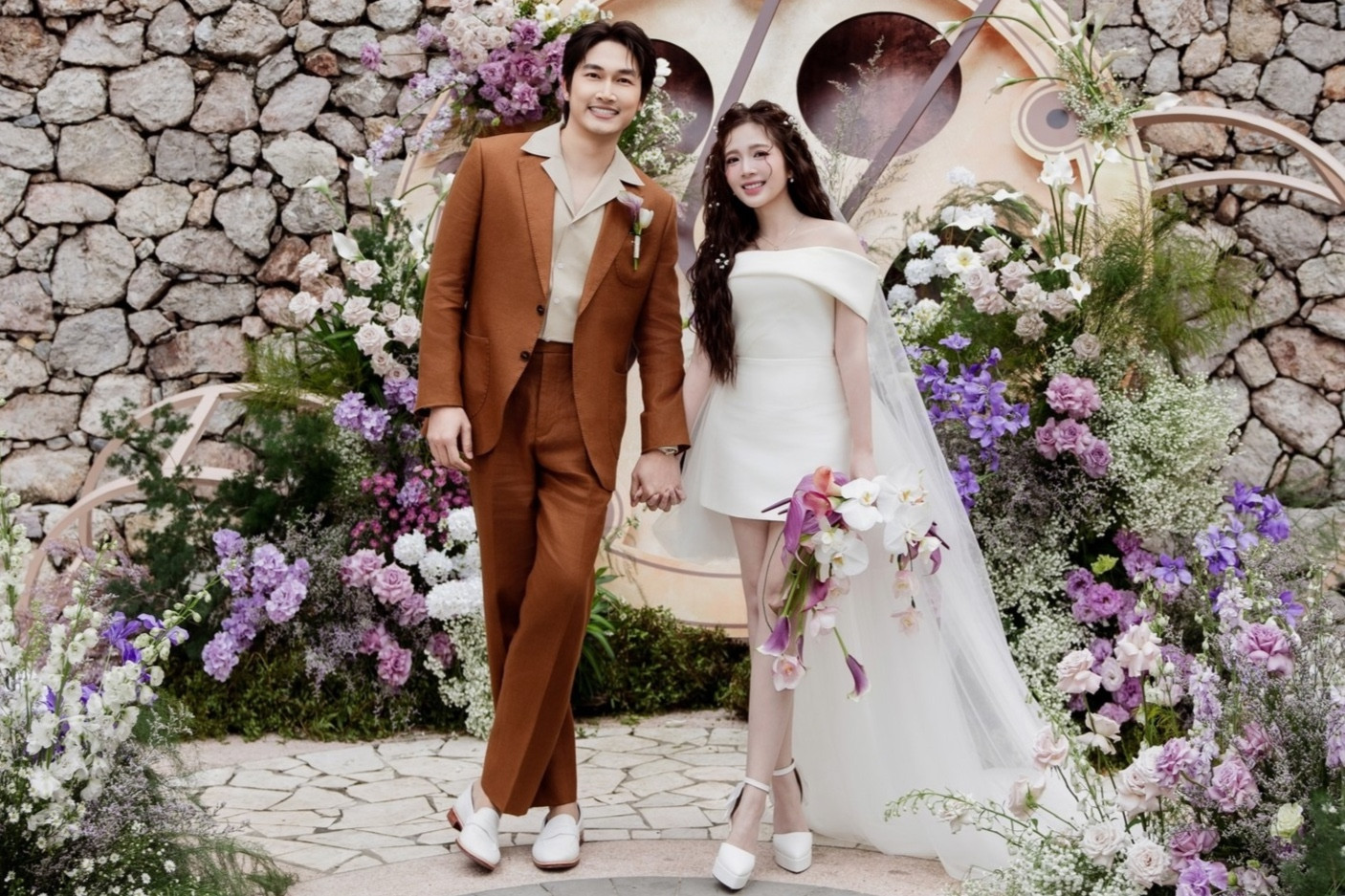 Ngọc Huyền và Đình Tú trong đám cưới