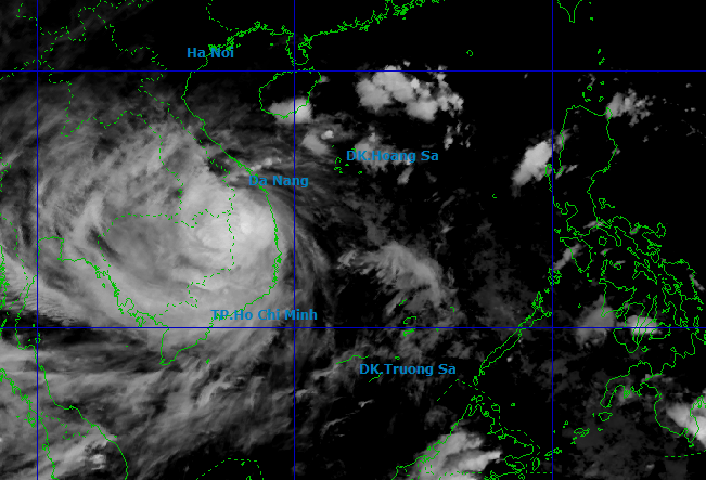 Bão số 13 Kalmaegi quét qua Tây Nguyên mạnh cấp 8-9 là hiếm gặp, mưa lớn còn tiếp diễn