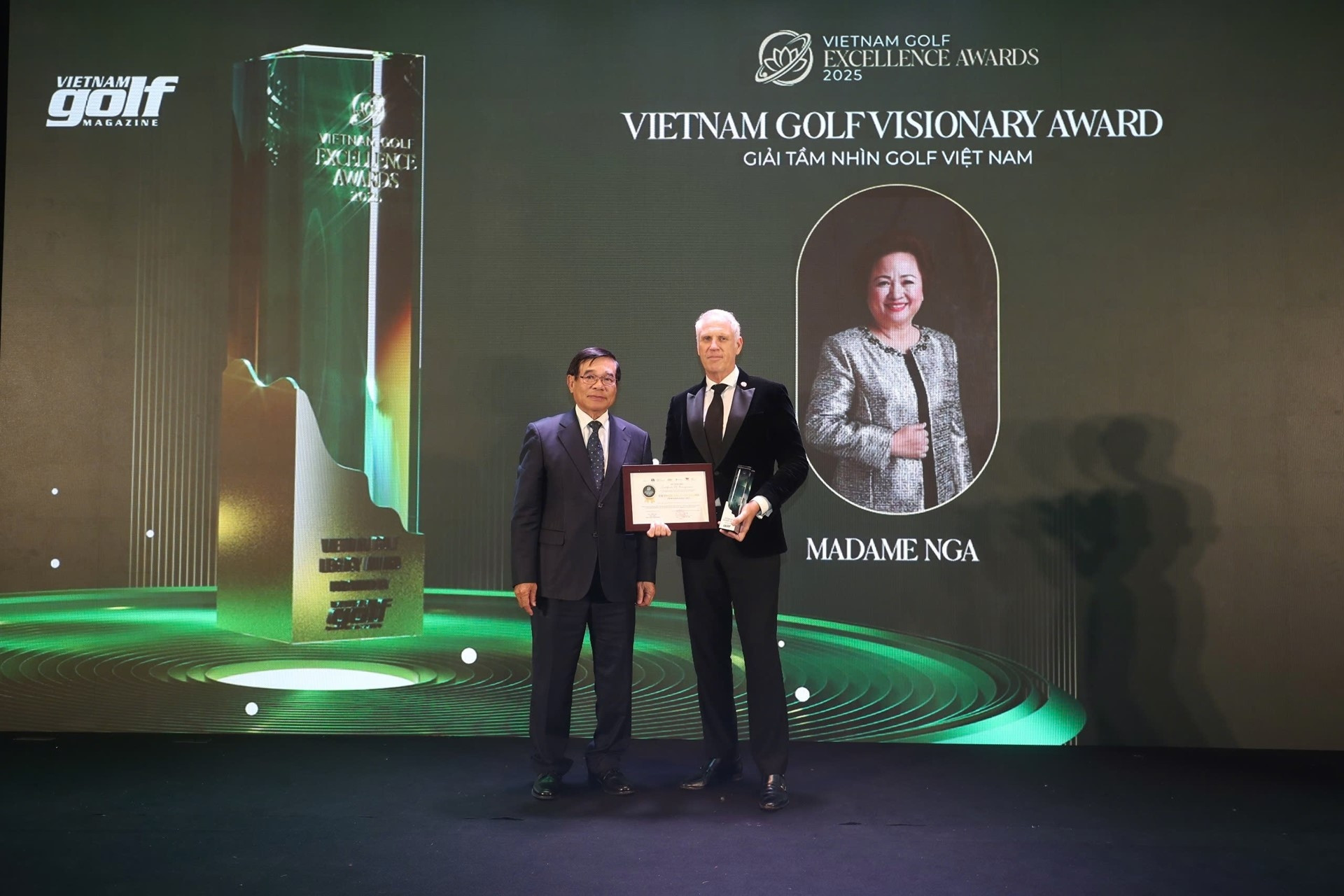 Chủ tịch BRG nhận 2 giải thưởng tại Vietnam Golf Excellence Awards 2025