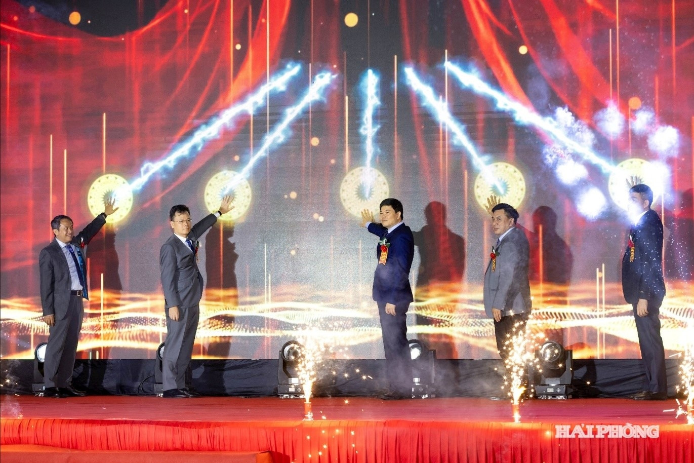 Khai mạc Hội chợ Công thương Vùng đồng bằng sông Hồng - Hải Phòng 2025