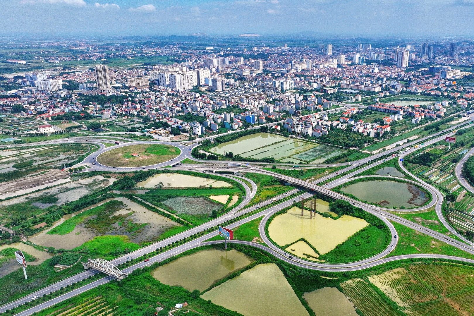 Loạt địa phương cán mốc tỷ USD về thu hút vốn đầu tư nước ngoài