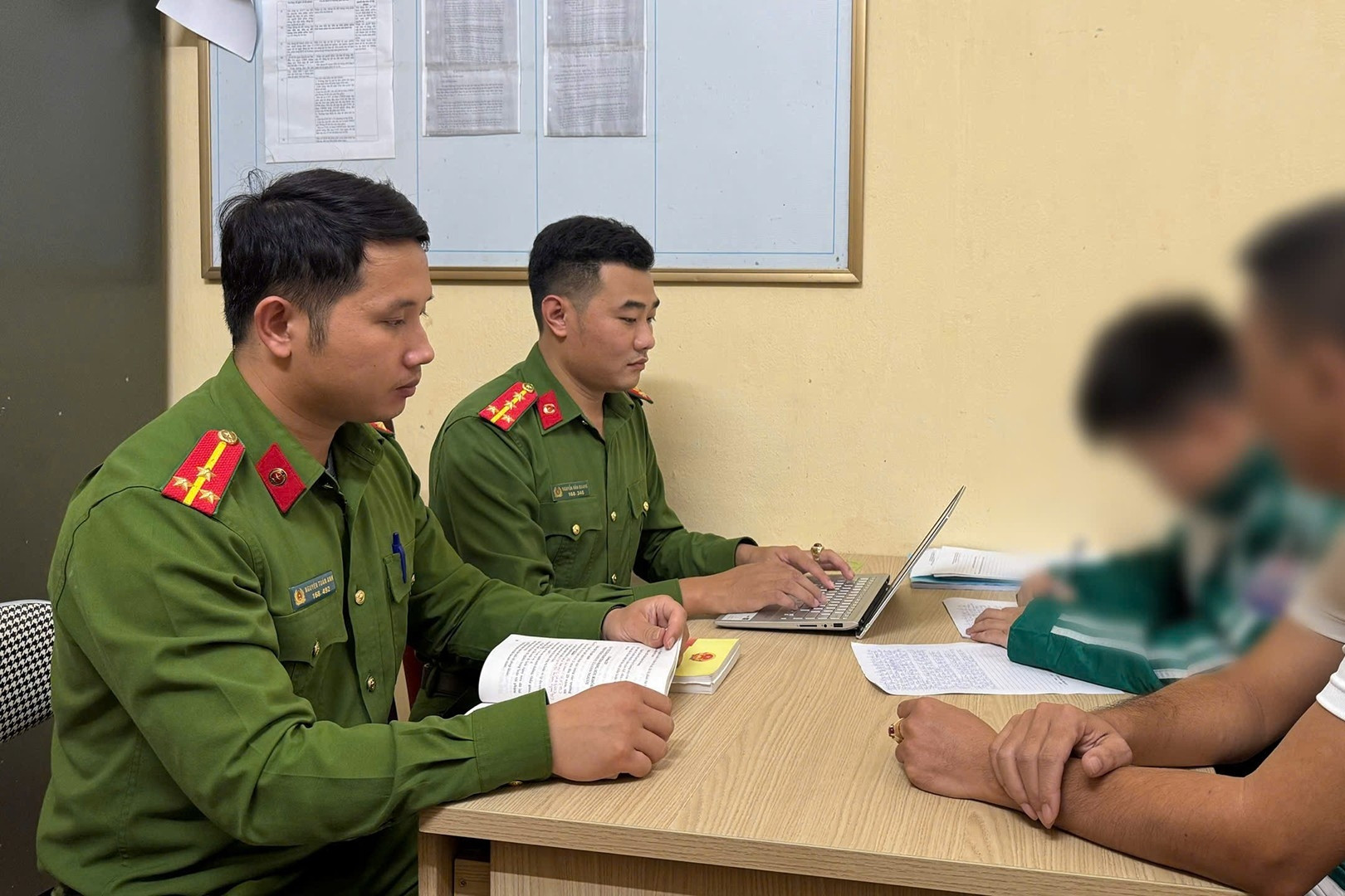 Hành vi của nam sinh lớp 8 đẩy bạn xuống hồ có dấu hiệu của tội phạm Giết người