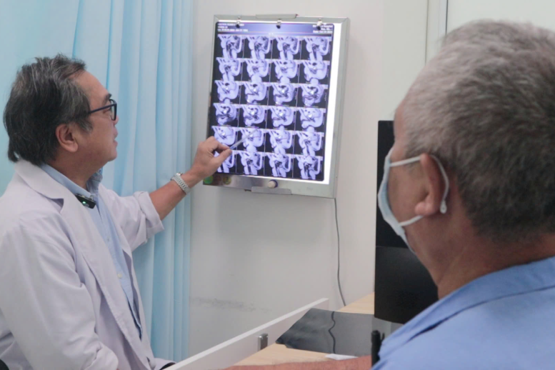 Người đàn ông phát hiện ung thư từ 1 dấu hiệu về đêm