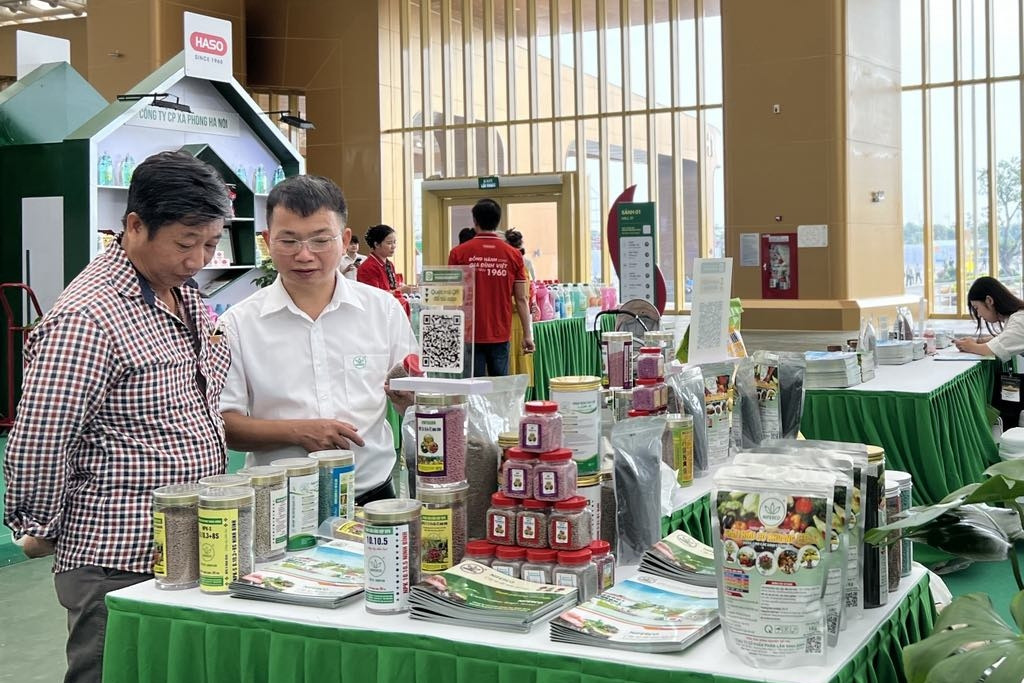 Thêm kênh hỗ trợ lãi suất cho doanh nghiệp, hộ kinh doanh vay vốn xanh