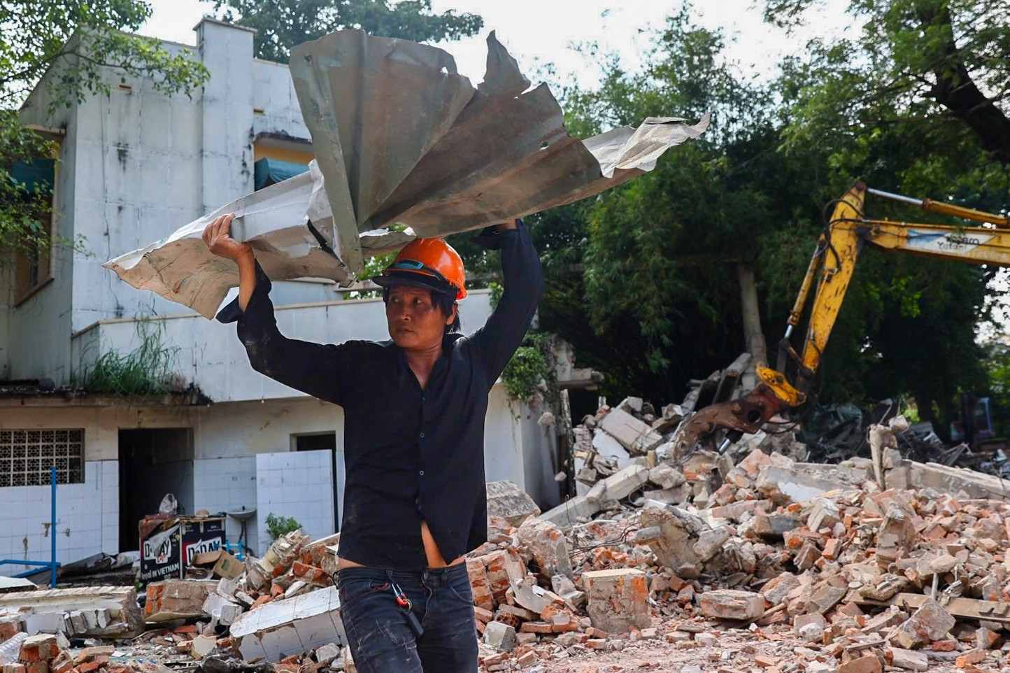 TPHCM dọn khu 'đất vàng' để xây công viên và đài tưởng niệm nạn nhân Covid-19