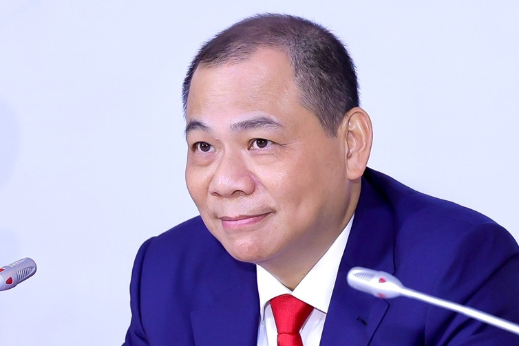 Tỷ phú Phạm Nhật Vượng sản xuất máy bay, tàu vũ trụ: Chờ một bước ngoặt