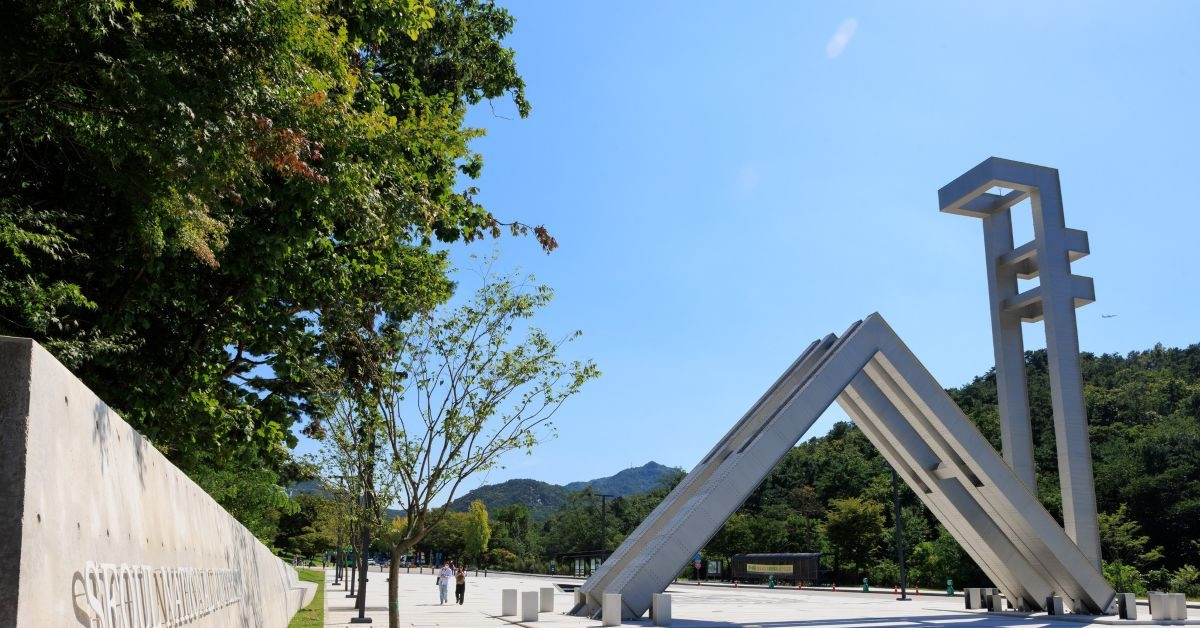 2 học sinh xuất sắc bị trượt đại học vì từng liên quan đến bạo lực học đường