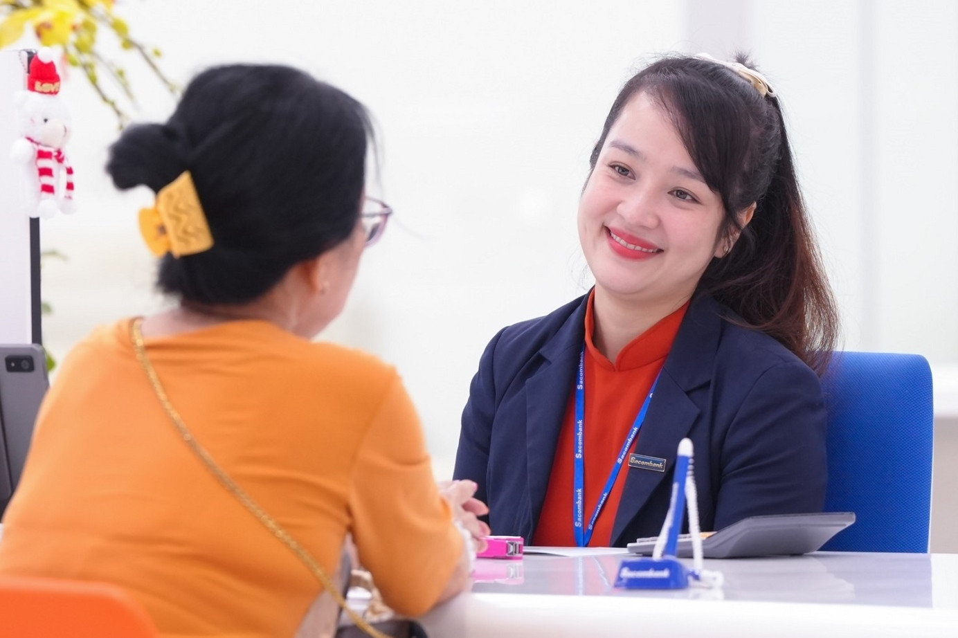 Lãi suất ngân hàng hôm nay 7/11/2025: 'Ông lớn' 3 lần liên tiếp tăng lãi suất