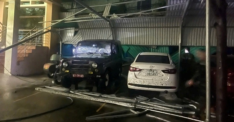 Cảnh tượng tan hoang, xơ xác ở Quy Nhơn sau bão...