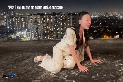 Diễn viên Phương Oanh khóc sưng mắt ở hậu trường tập phim gây bão trên VTV