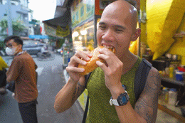 Khách Tây ăn bánh mì từ 24.000 đồng đến hơn 1 triệu ở TPHCM, nhận xét bất ngờ YwAAAAAAQABAAACAUwAOw==