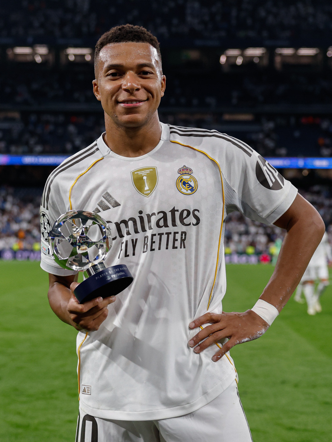 Mbappe RMFC.jpg
