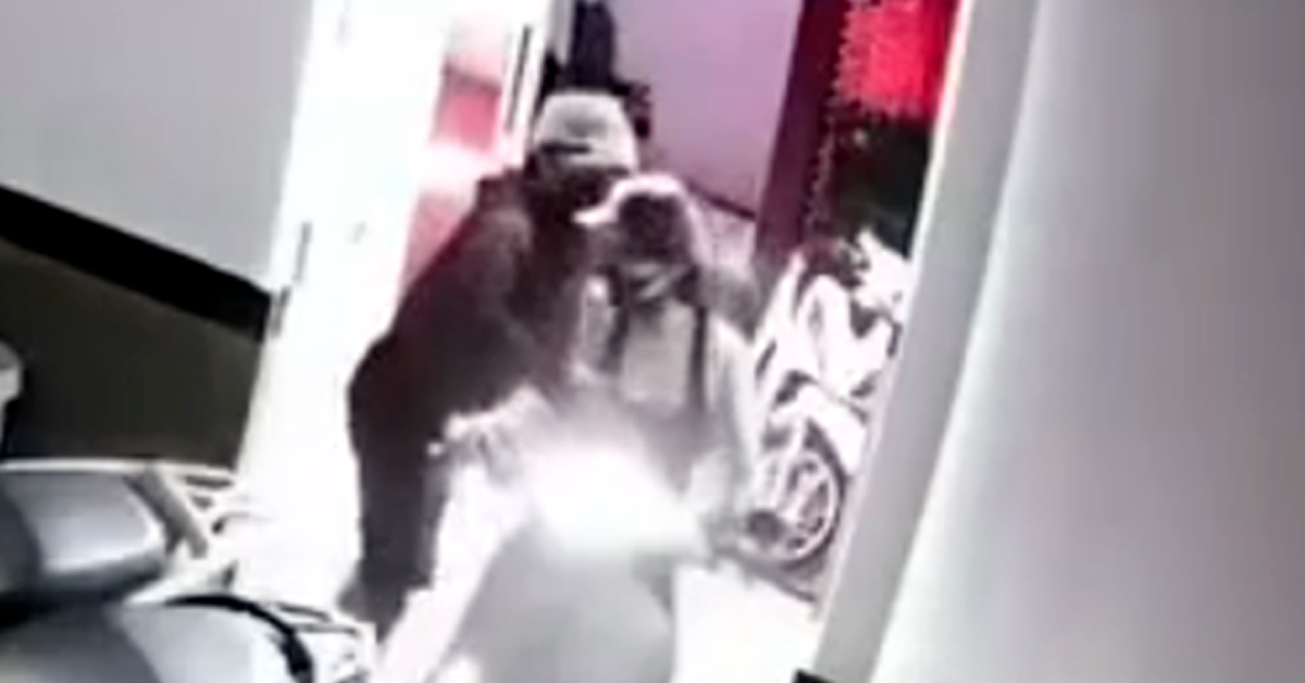 Sàm sỡ, quấy rối tình dục có thể bị phạt tới 8 triệu đồng