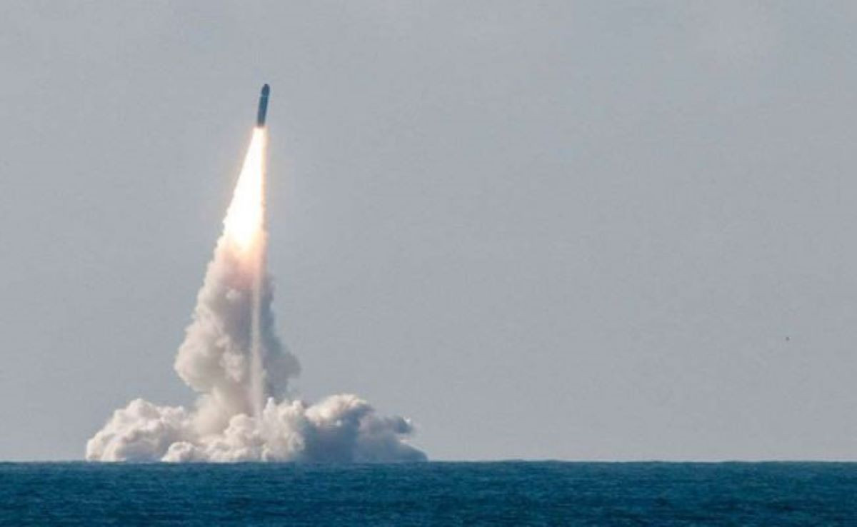 Tên lửa M51 3.jpg