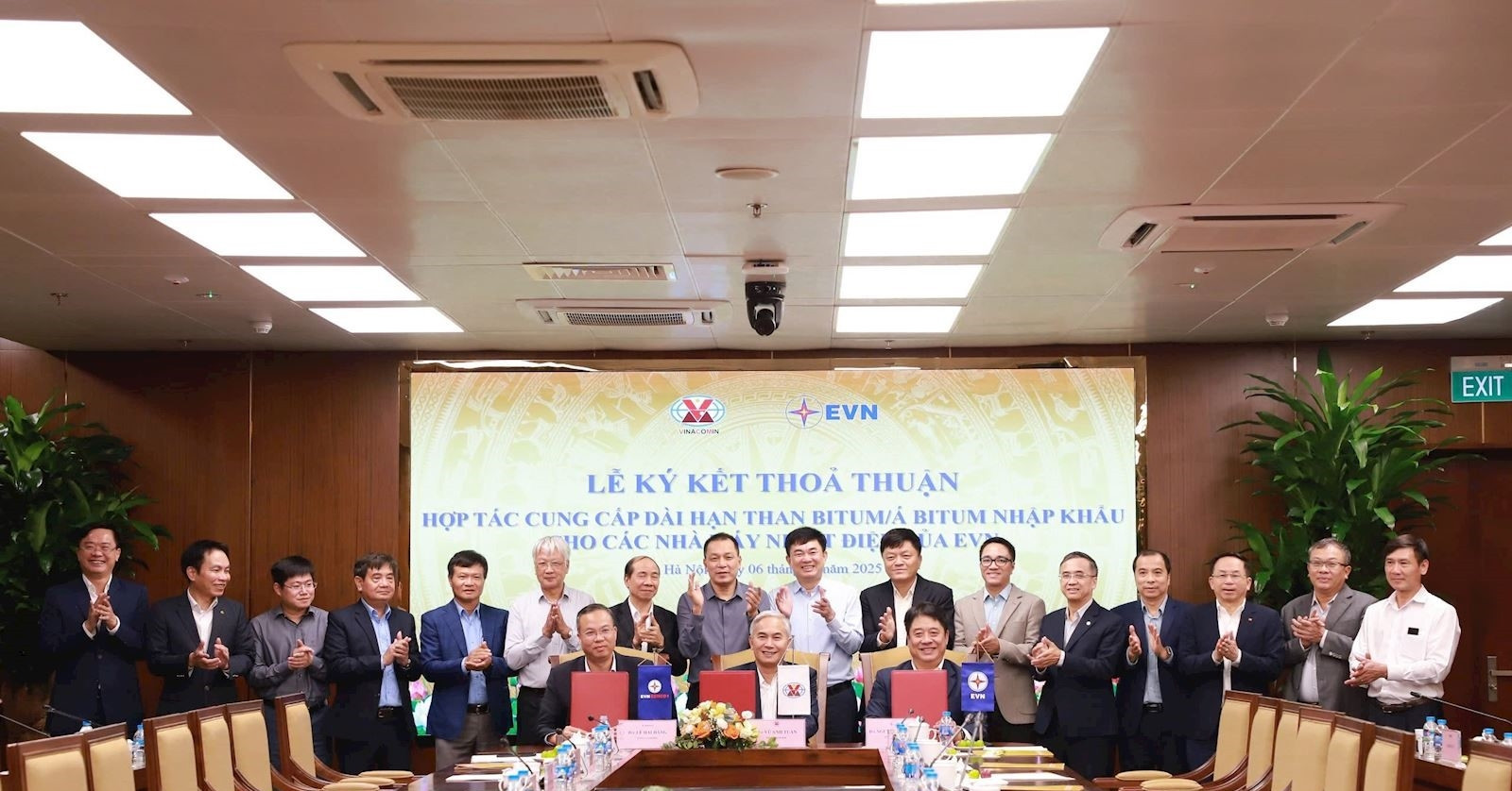 Thỏa thuận cung cấp than nhập khẩu cho các nhà máy nhiệt điện thuộc EVN