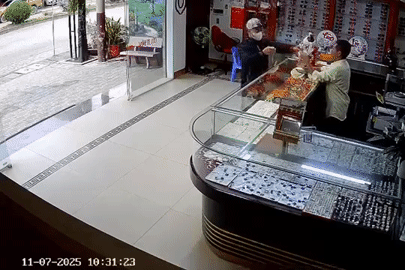 Danh tính nam sinh viên cướp tiệm vàng ở Thái Nguyên