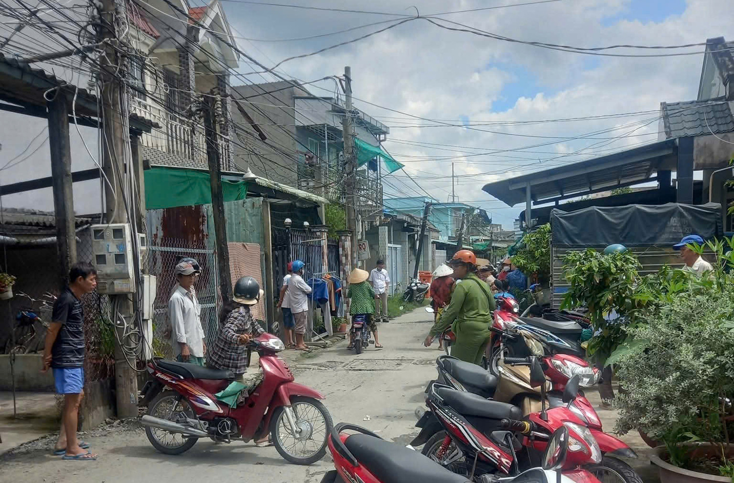 hiện trường án mạng ĐT.jpg