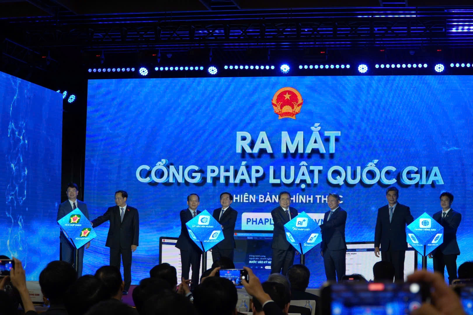 Lễ hưởng ứng Ngày Pháp luật Việt Nam năm 2025