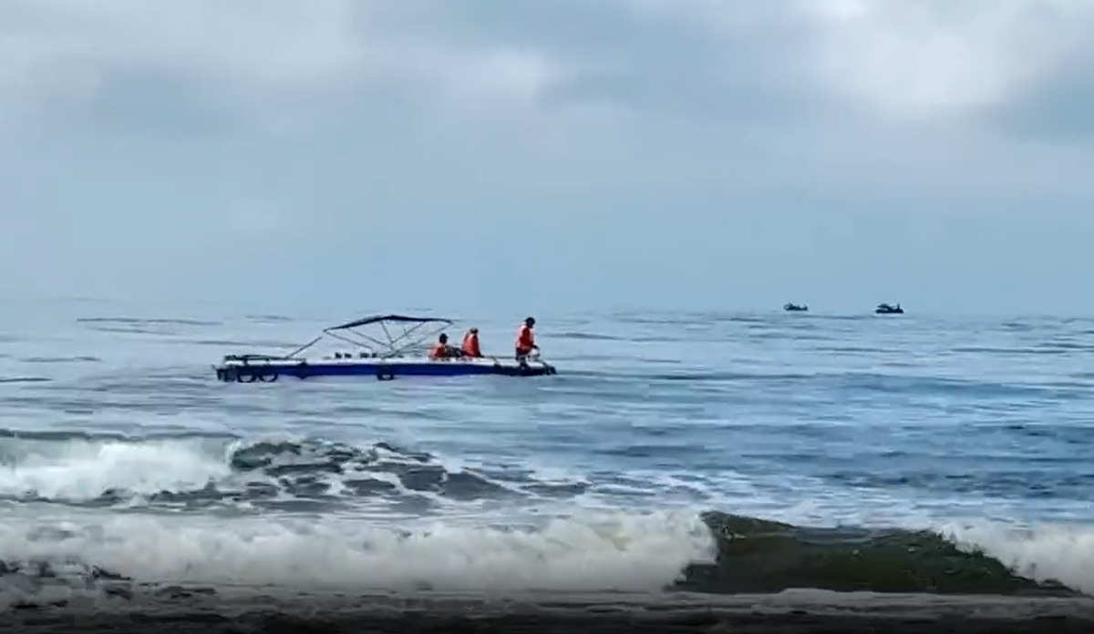 Nam du khách 44 tuổi bị sóng cuốn mất tích khi tắm biển ở Lâm Đồng.png