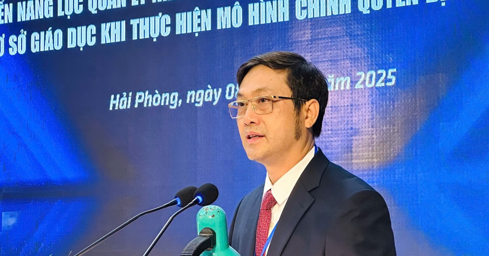 ‘Quá nửa cán bộ xã phụ trách giáo dục nhưng chưa từng làm giáo dục’