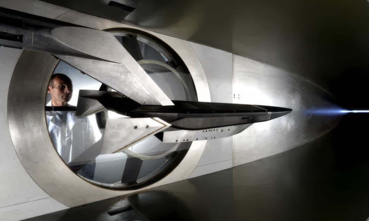 Tên lửa ASN4G 2.jpg