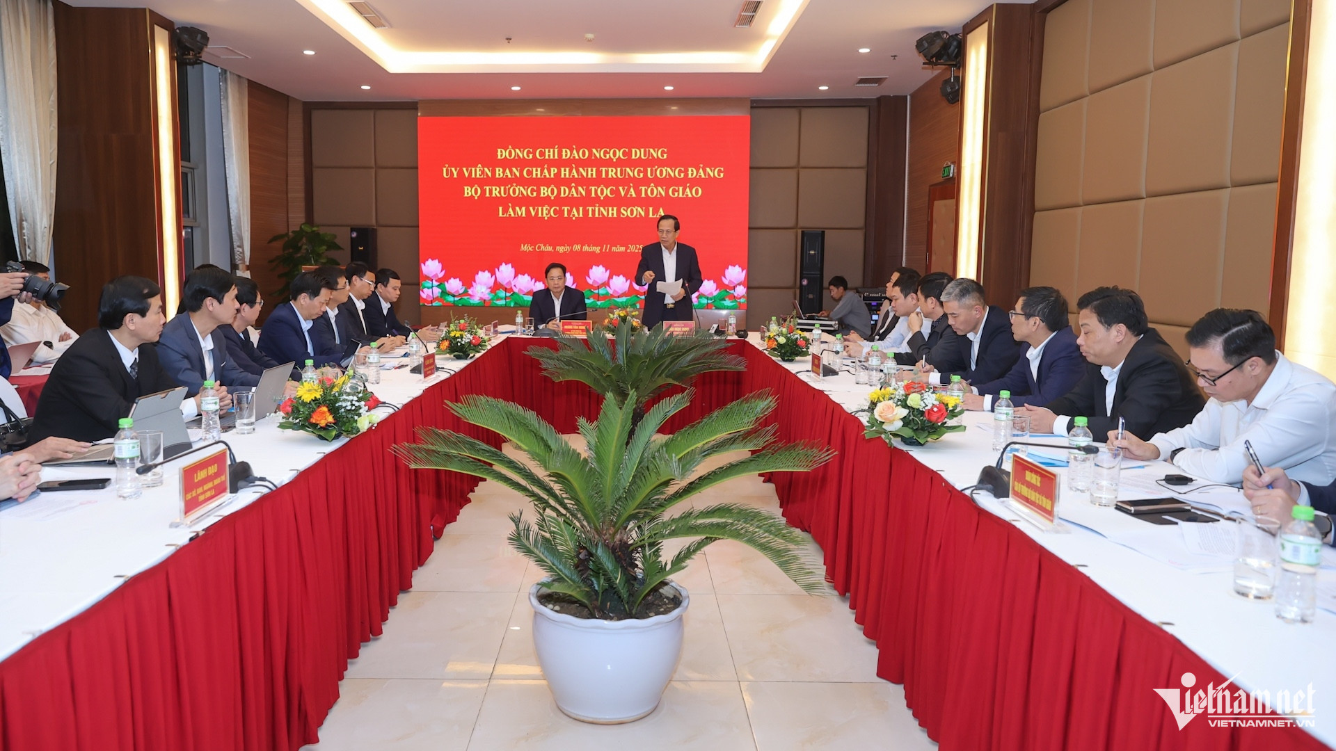 W-Thanh Huyền ảnh 3.jpg