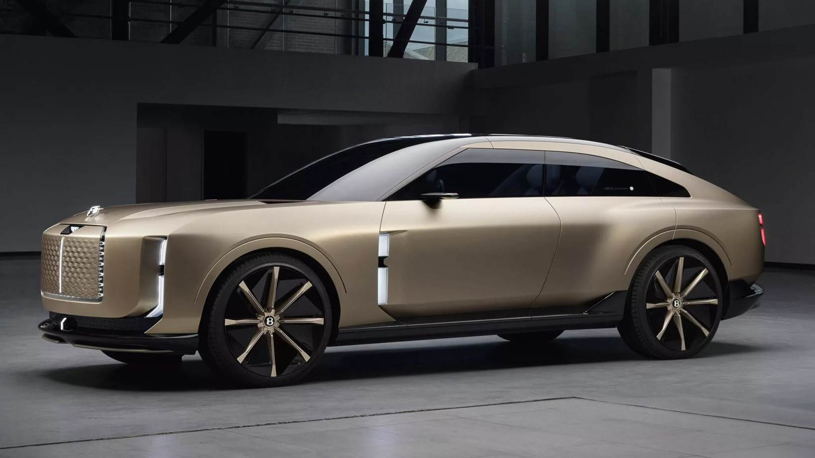 Xe siêu sang Bentley giá gần 15 tỷ sắp 'lột xác', bị chê mất chất sang bentley flying 2.jpg