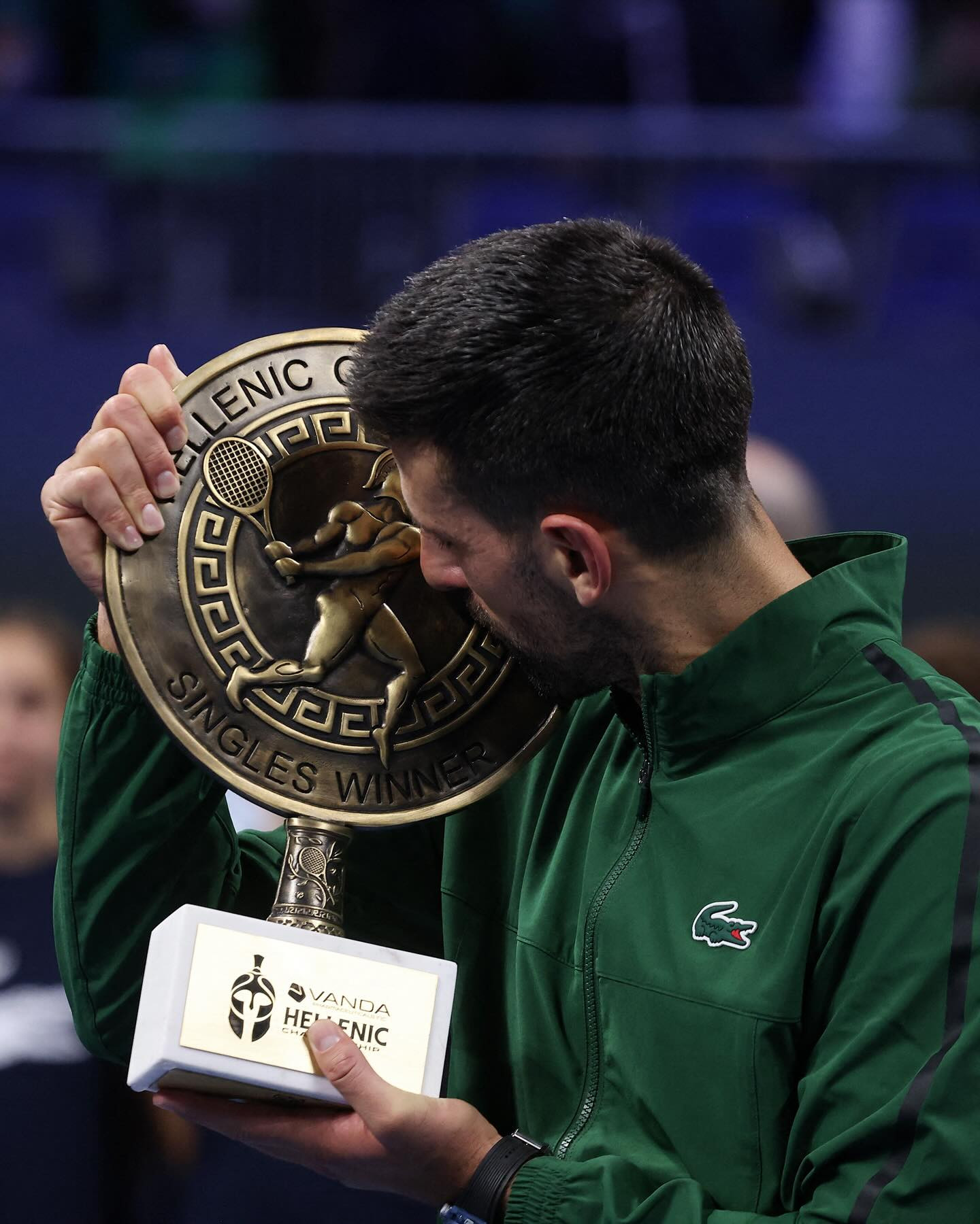 https://static-images.vnncdn.net/vps_images_publish/000001/000003/2025/11/9/novak-djokovic-1-619.jpg
