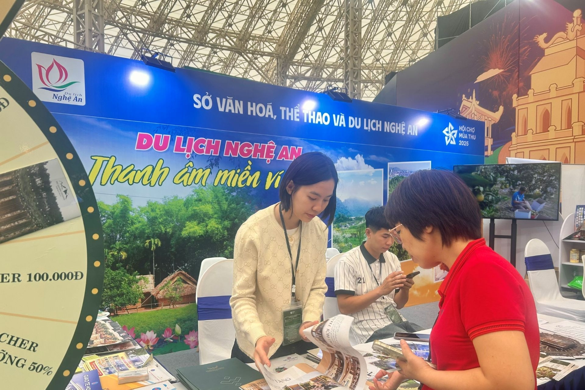 Phụ nữ nông thôn khởi sắc cùng làn sóng du lịch cộng đồng