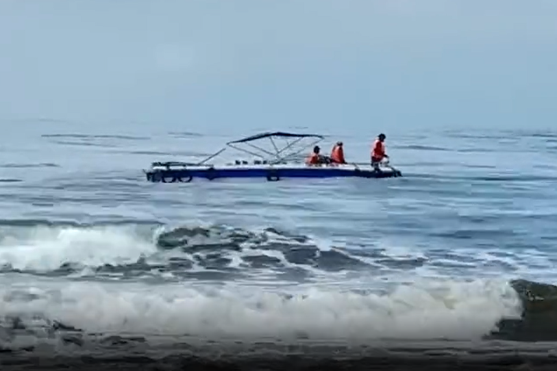 Tìm thấy thi thể du khách bị sóng cuốn ở biển Kê Gà